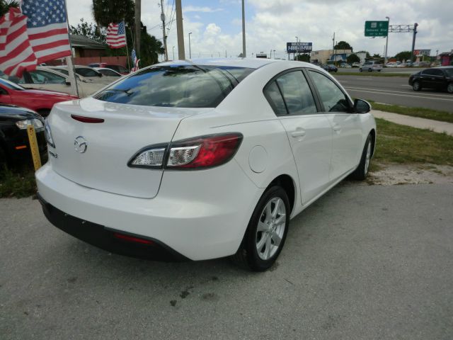 Mazda 3 2010 photo 13