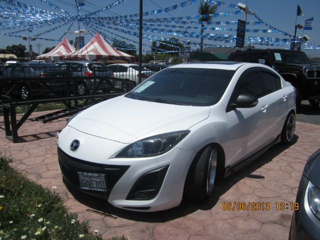 Mazda 3 2010 photo 1