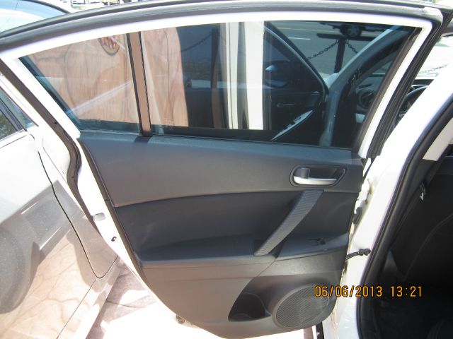 Mazda 3 2010 photo 14