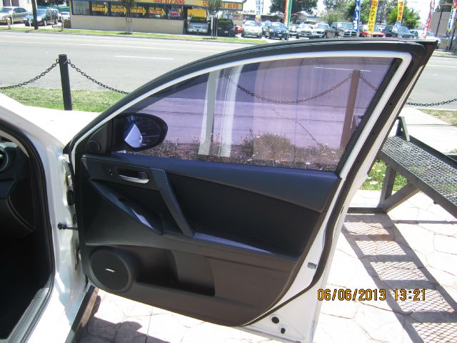 Mazda 3 2010 photo 16