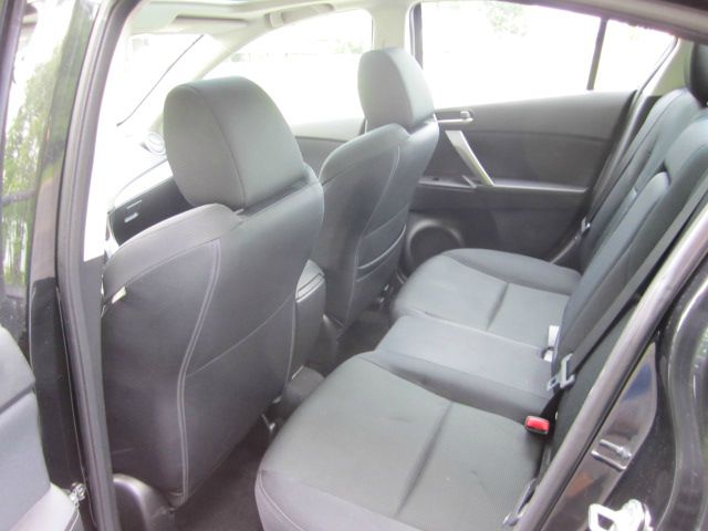 Mazda 3 2010 photo 2