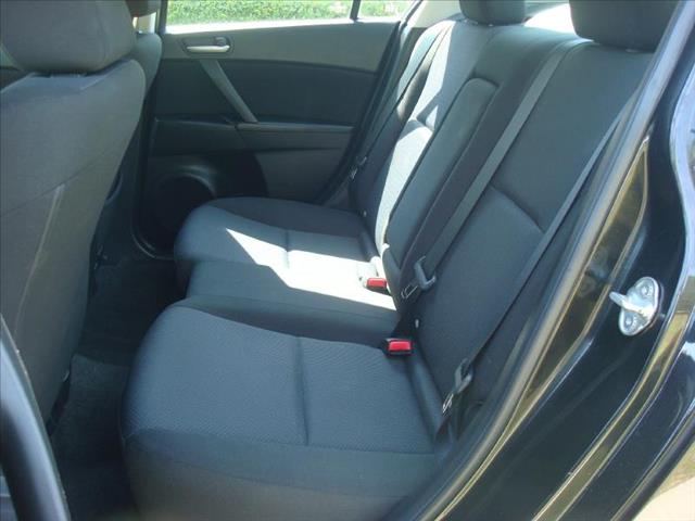 Mazda 3 2010 photo 11