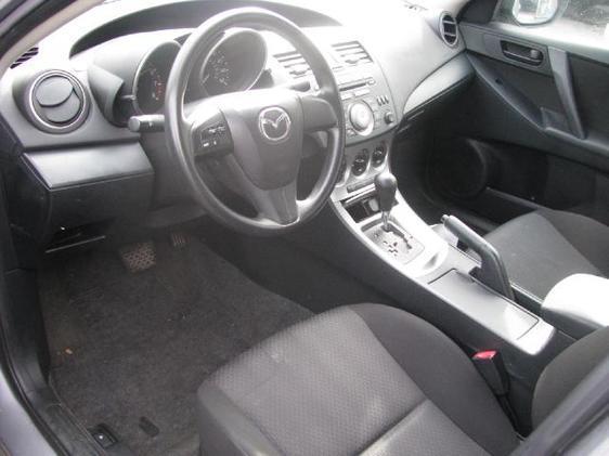 Mazda 3 2010 photo 1