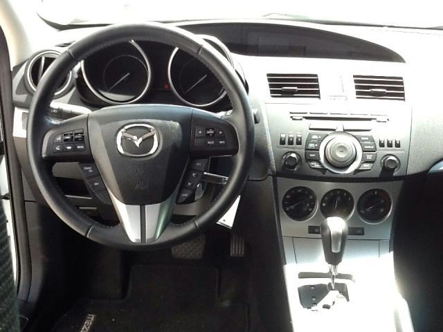 Mazda 3 2010 photo 17