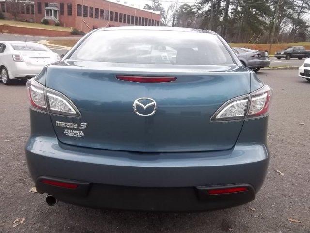 Mazda 3 2010 photo 3