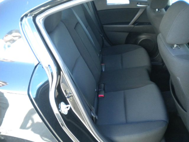 Mazda 3 2010 photo 2