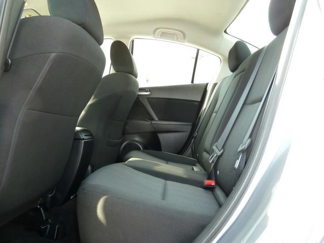 Mazda 3 2010 photo 3