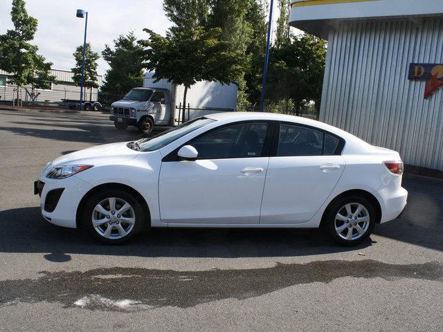 Mazda 3 2010 photo 1