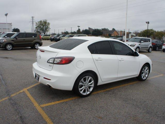 Mazda 3 Unknown Sedan