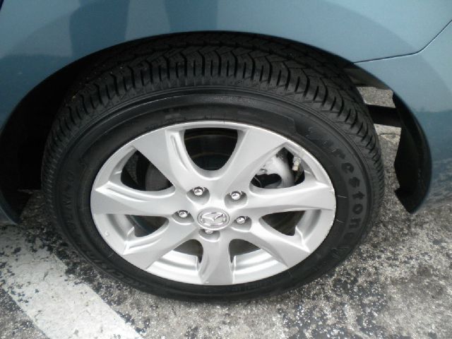 Mazda 3 2010 photo 4