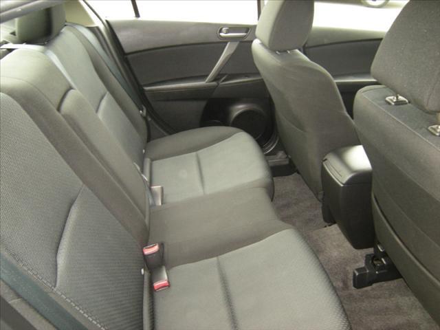 Mazda 3 2010 photo 5