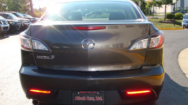 Mazda 3 2010 photo 2