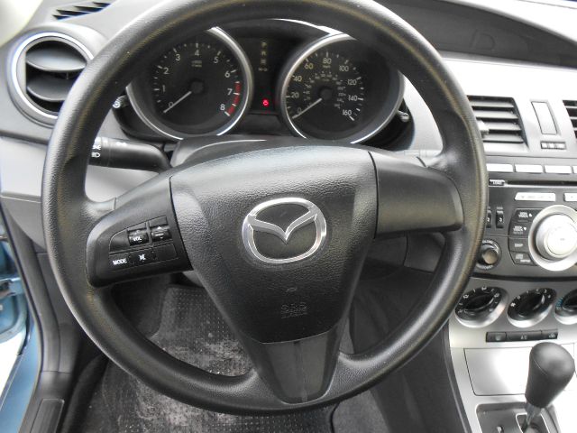 Mazda 3 2010 photo 10