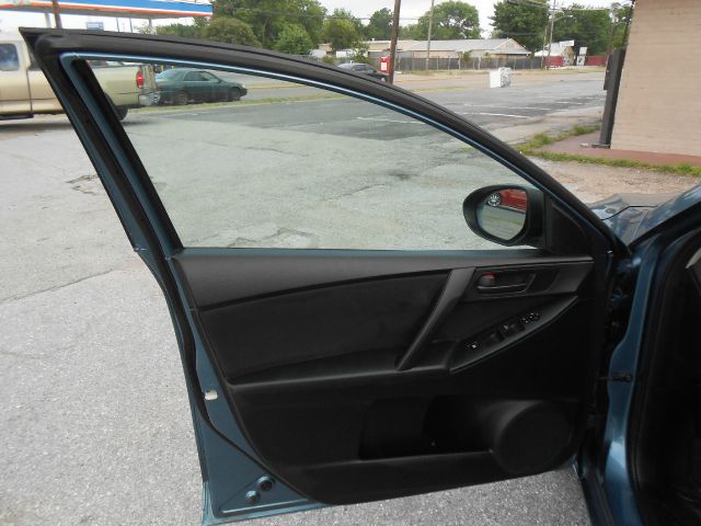 Mazda 3 2010 photo 8