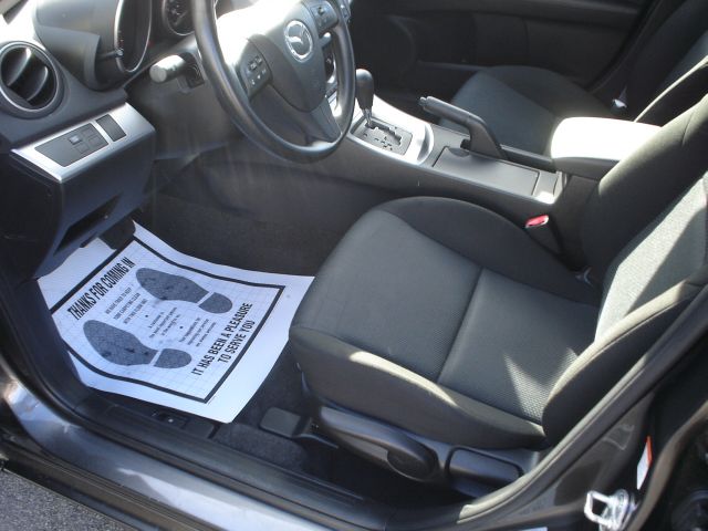 Mazda 3 2010 photo 3