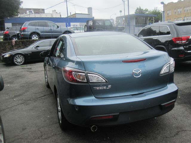 Mazda 3 2010 photo 1