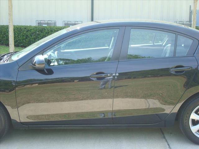 Mazda 3 2010 photo 22