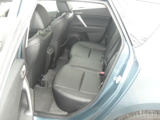 Mazda 3 2010 photo 2