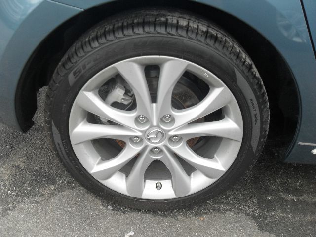 Mazda 3 2010 photo 3