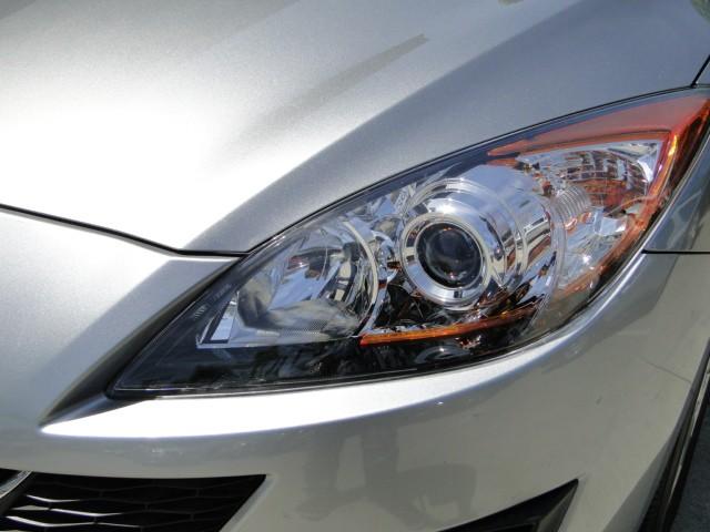 Mazda 3 2010 photo 3