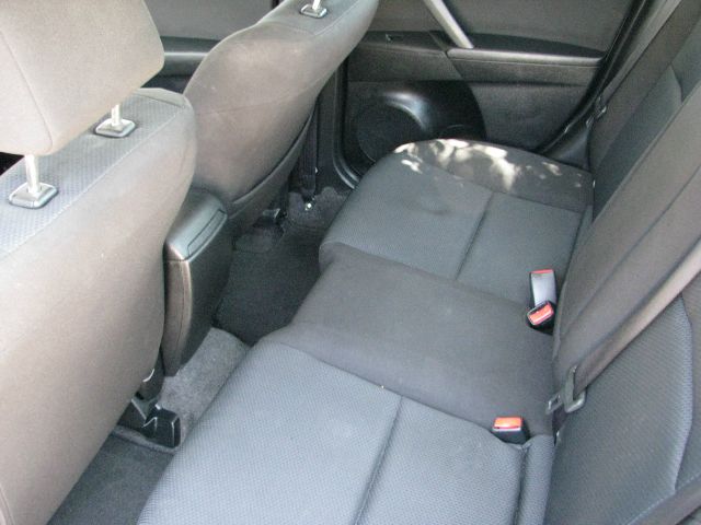 Mazda 3 2011 photo 25