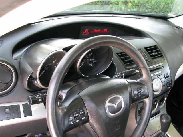 Mazda 3 2011 photo 27