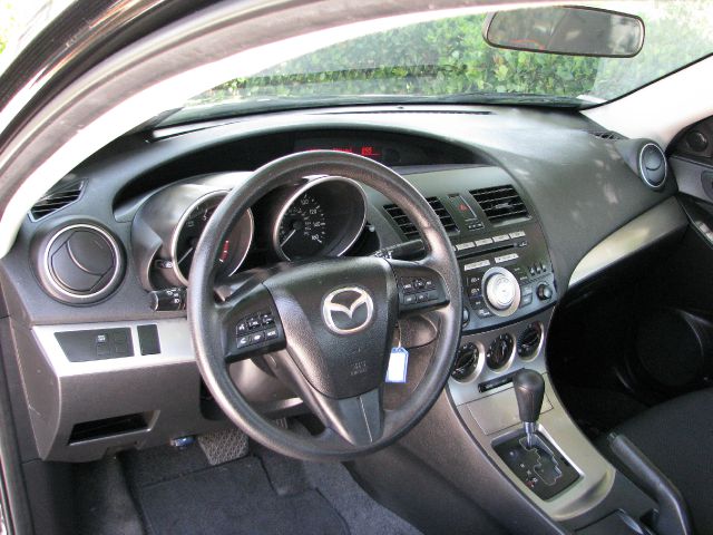 Mazda 3 2011 photo 28