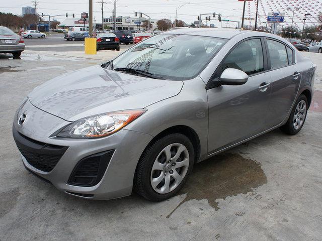 Mazda 3 2011 photo 2