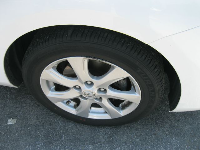 Mazda 3 2011 photo 1