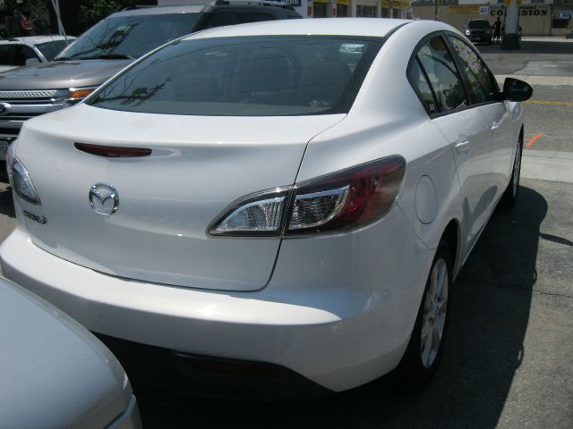 Mazda 3 2011 photo 7