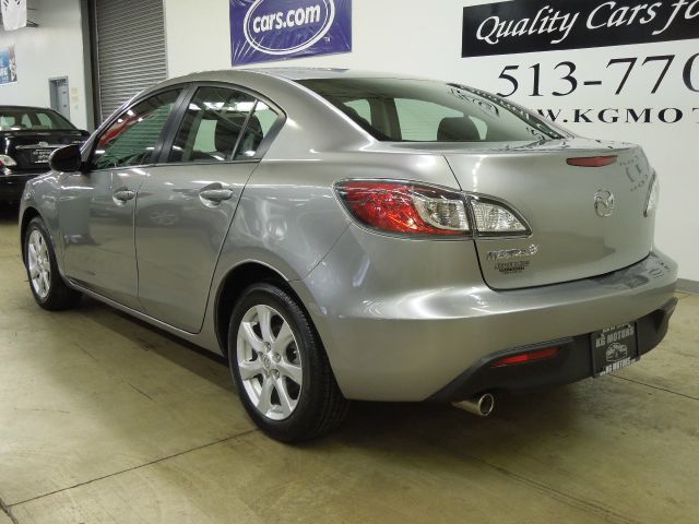 Mazda 3 2011 photo 1