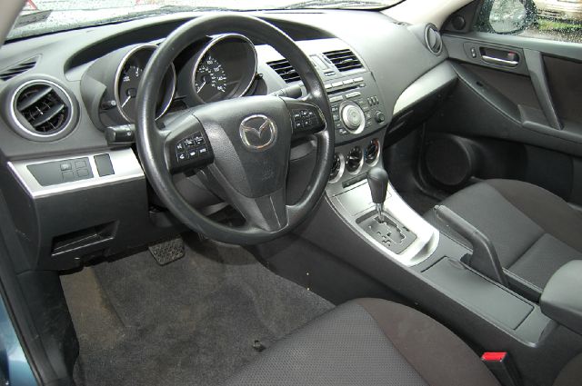 Mazda 3 2011 photo 1