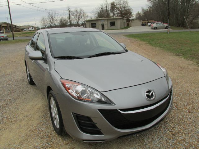 Mazda 3 2011 photo 2