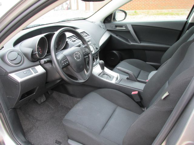 Mazda 3 2011 photo 3