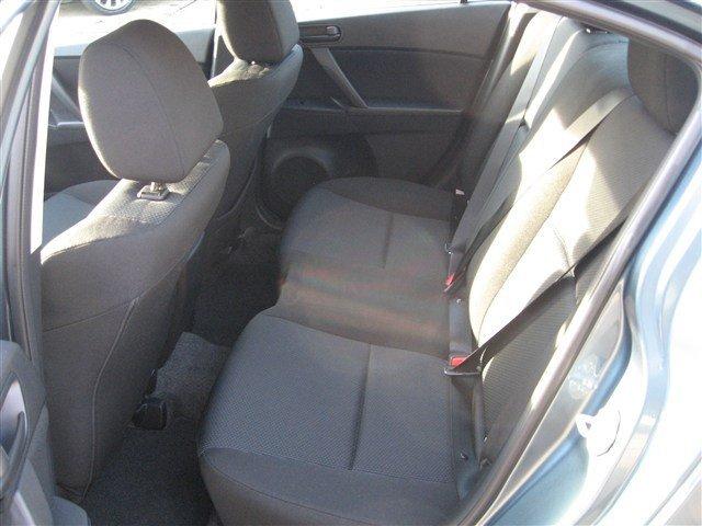 Mazda 3 2011 photo 2