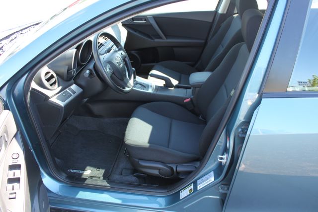 Mazda 3 2011 photo 21