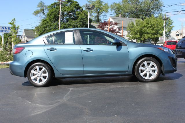 Mazda 3 2011 photo 7