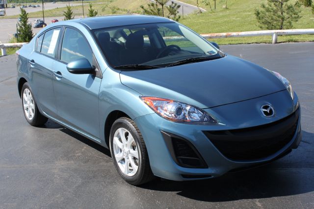 Mazda 3 2011 photo 9