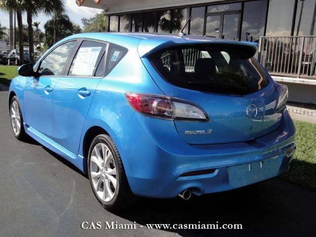 Mazda 3 2011 photo 3