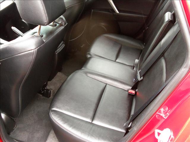 Mazda 3 2011 photo 1