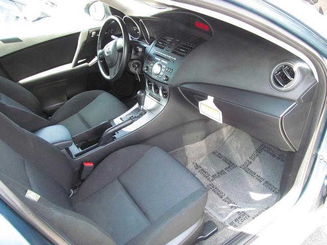 Mazda 3 2011 photo 8