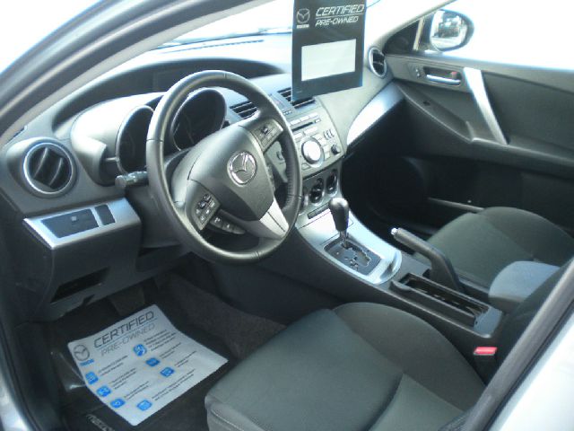 Mazda 3 2011 photo 12