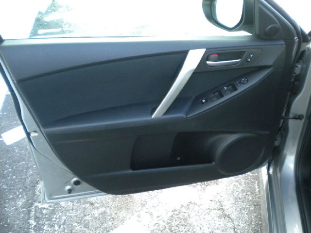 Mazda 3 2011 photo 19