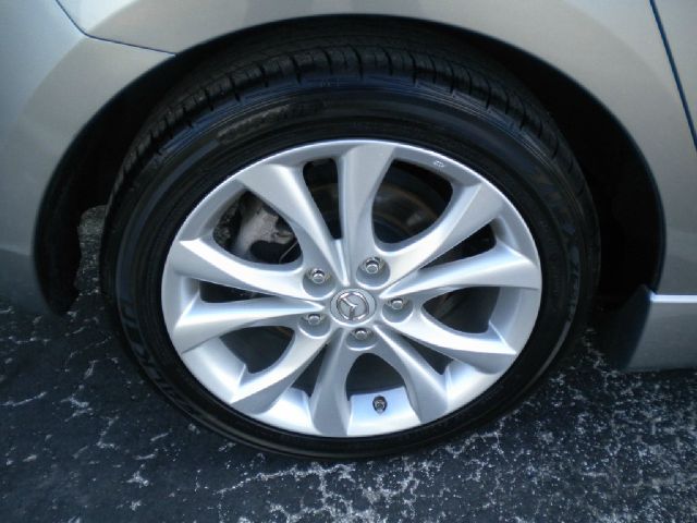 Mazda 3 2011 photo 21