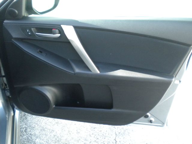 Mazda 3 2011 photo 3