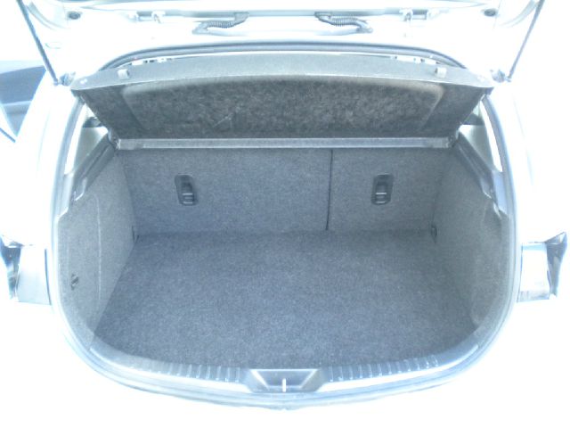 Mazda 3 2011 photo 9