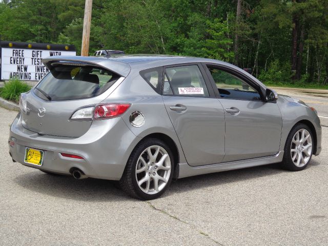 Mazda 3 2011 photo 1