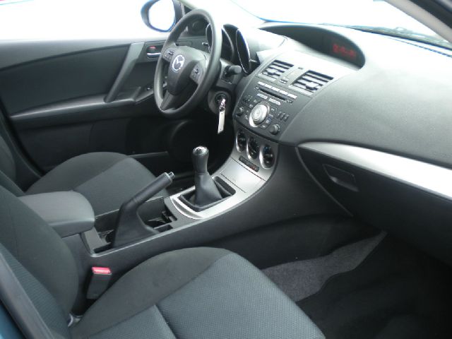 Mazda 3 2011 photo 16