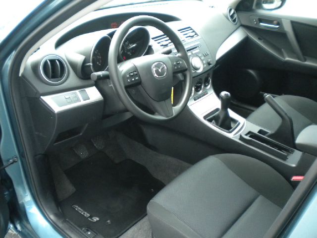 Mazda 3 2011 photo 24