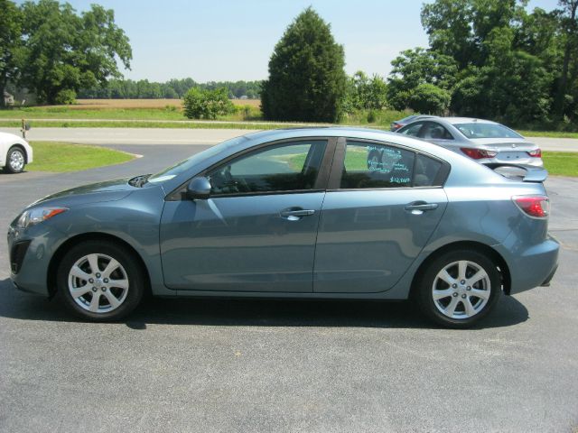 Mazda 3 2011 photo 2